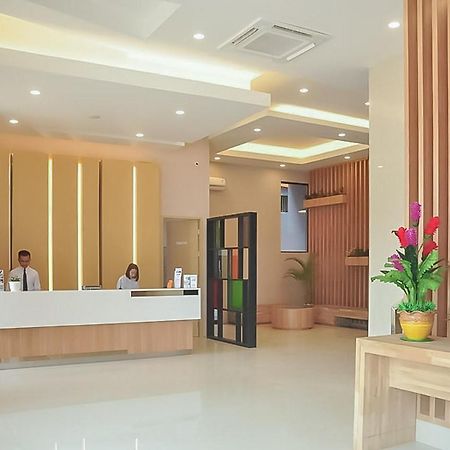 Hotel Mutiara Mitra Reddoorz Padangsidimpuan Dış mekan fotoğraf