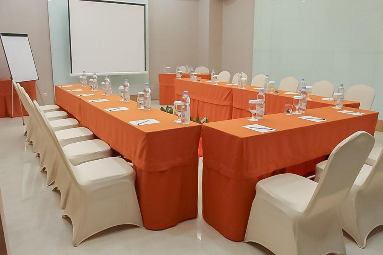 Hotel Mutiara Mitra Reddoorz Padangsidimpuan Dış mekan fotoğraf